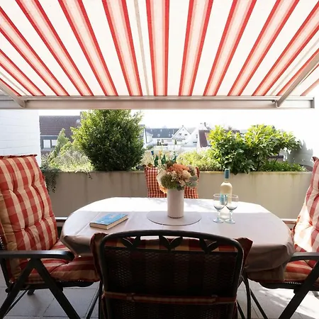 Weidenweg 14- Sonnenblume 9 Grömitz